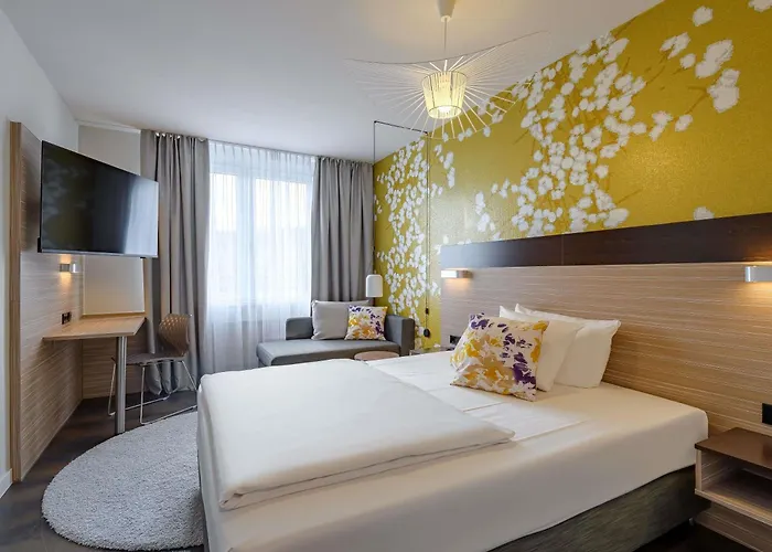 מלון Mercure Stuttgart 3*